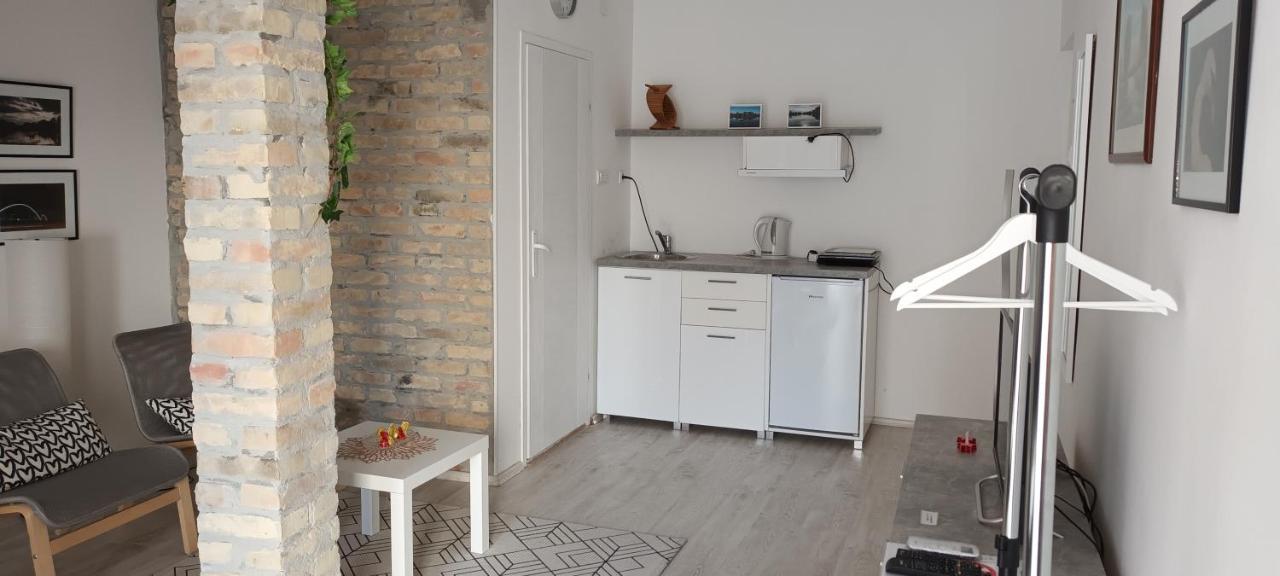 Apartamento Flora Novi Sad Exterior foto